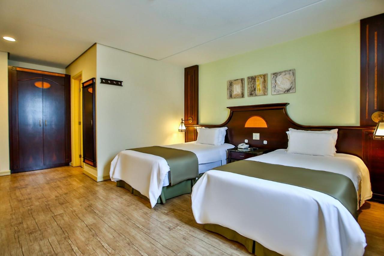 Standard Twin Room,1212776443:JPEG