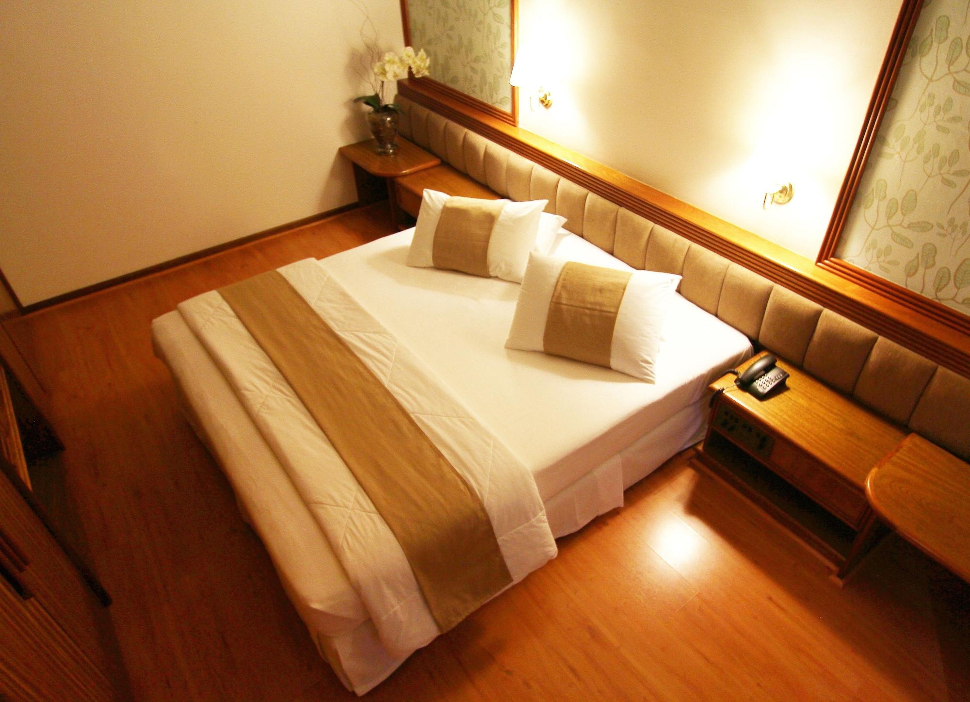 Deluxe Room,66833086:JPEG