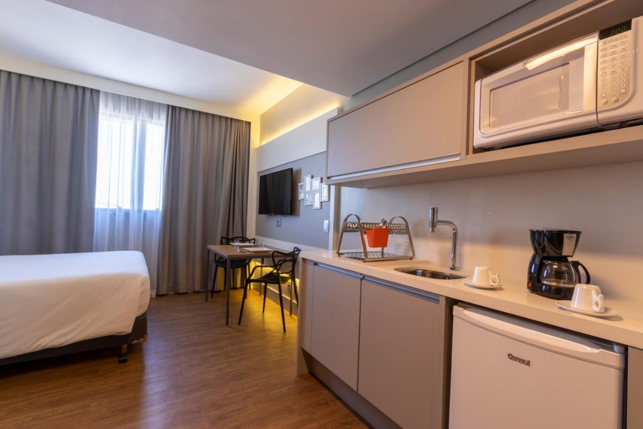 Estúdio com 1 Cama de Casal